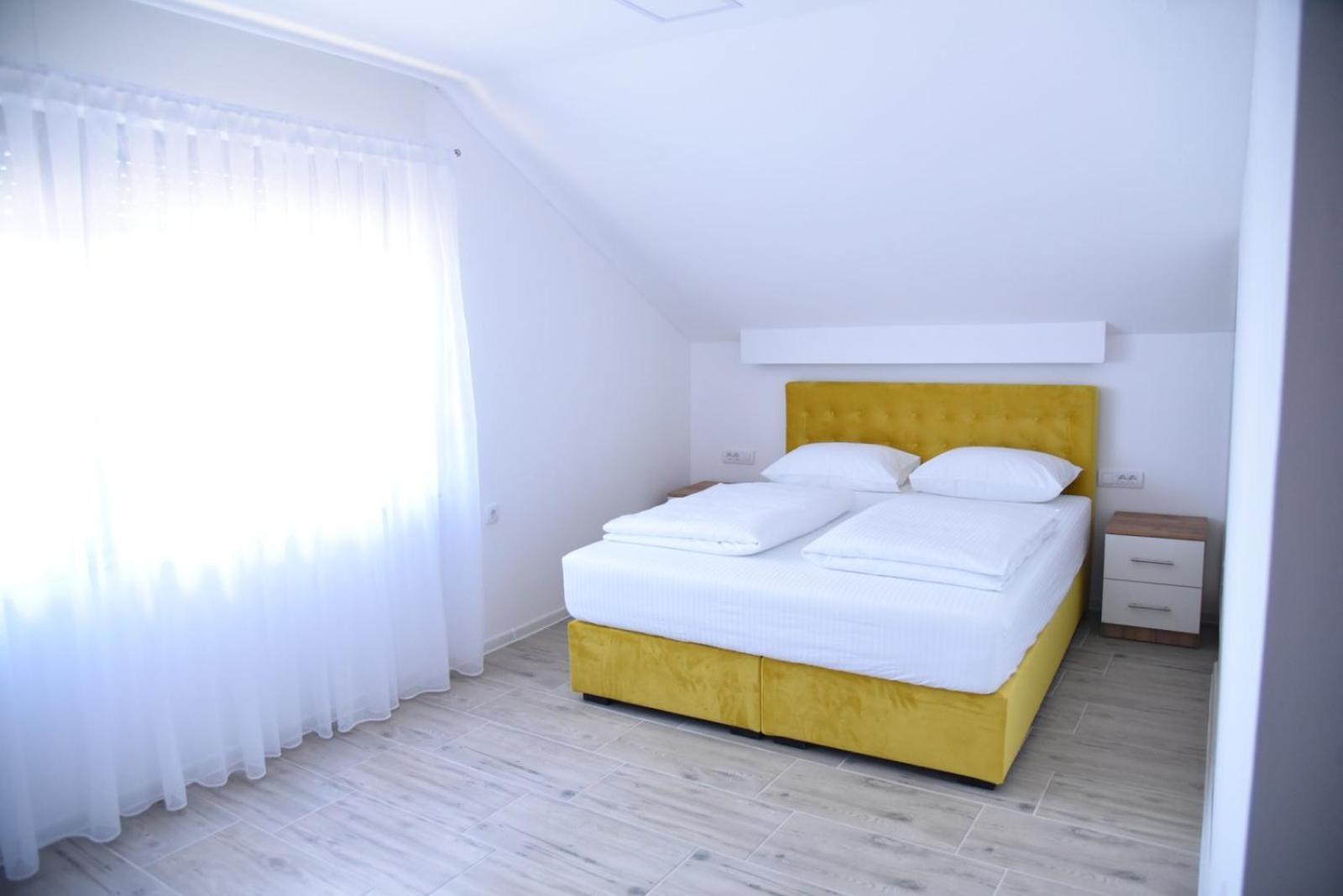 Vb Apartmani Prijedor Luaran gambar