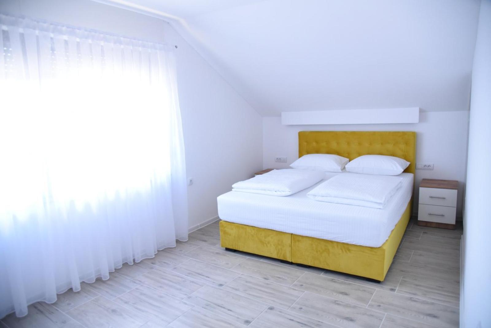 Vb Apartmani Prijedor Luaran gambar